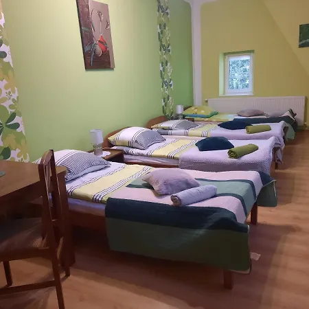 W Palacu Pod Czerwonym Bukiem U Stanickich Hotel