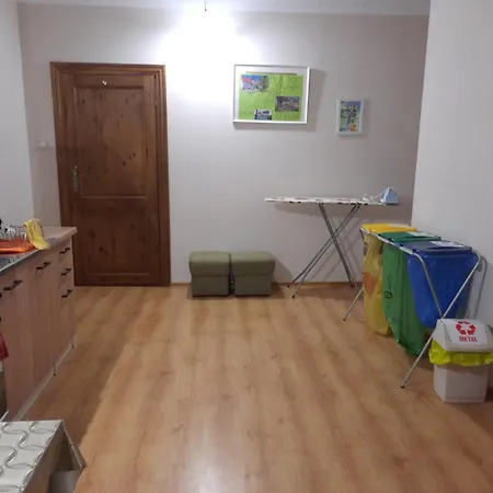 W Palacu Pod Czerwonym Bukiem U Stanickich *
