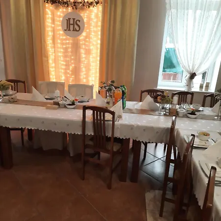 W Palacu Pod Czerwonym Bukiem U Stanickich * Choczewo